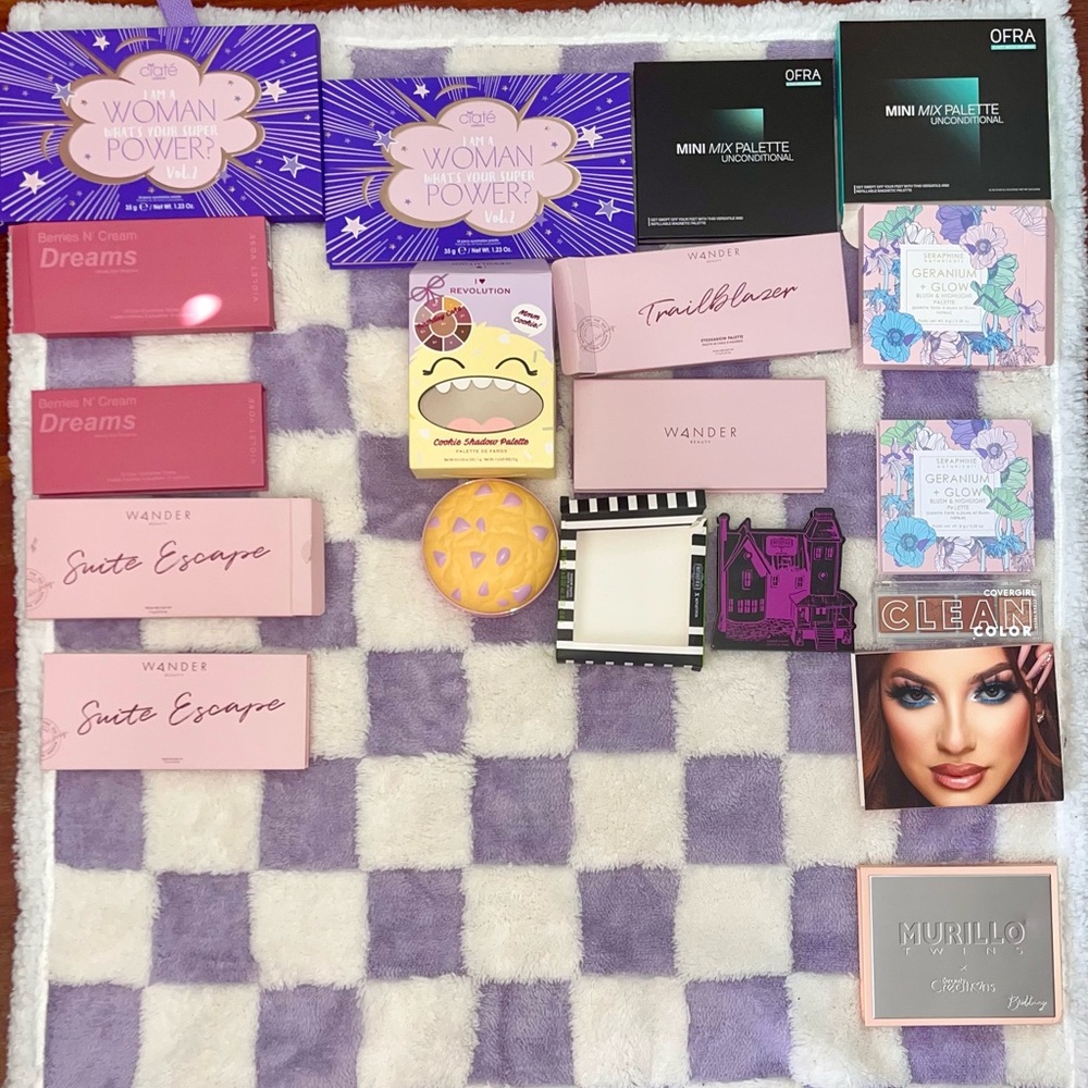 10 New Vibrant Colors Eyeshadow Palettes NIB - Picture 8 of 9